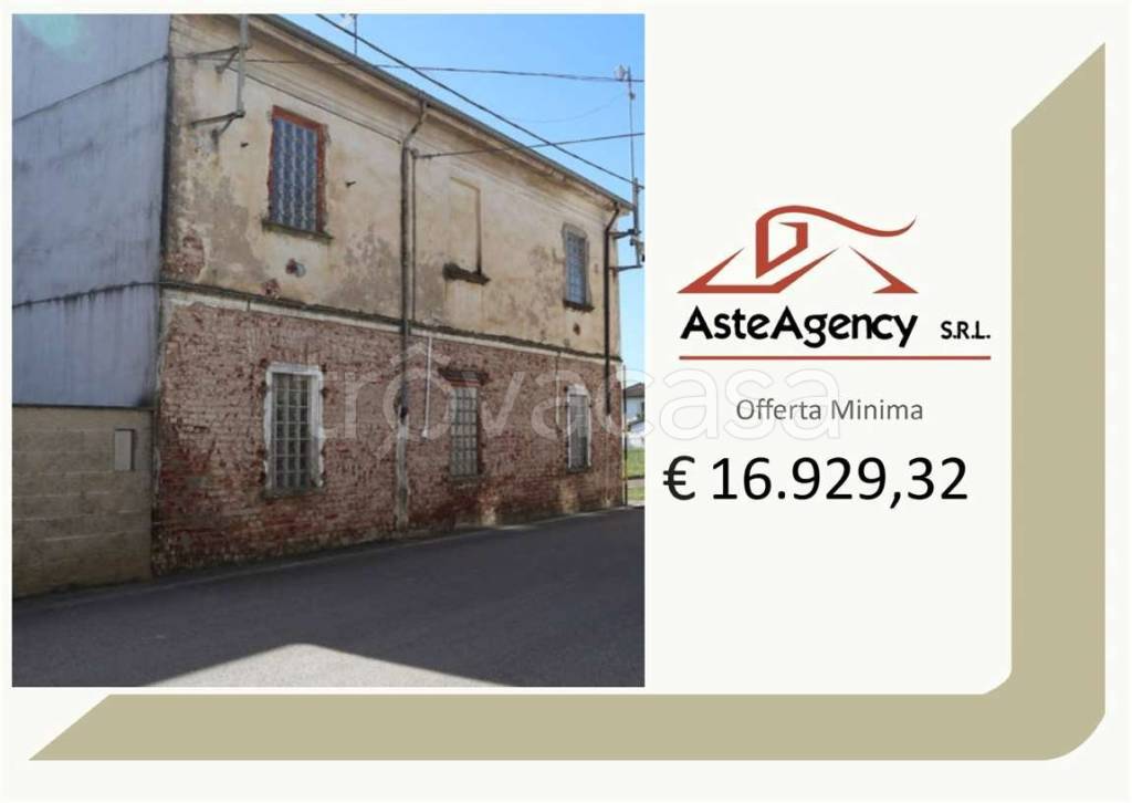 casa indipendente in vendita a Rosasco in zona Rivoltella