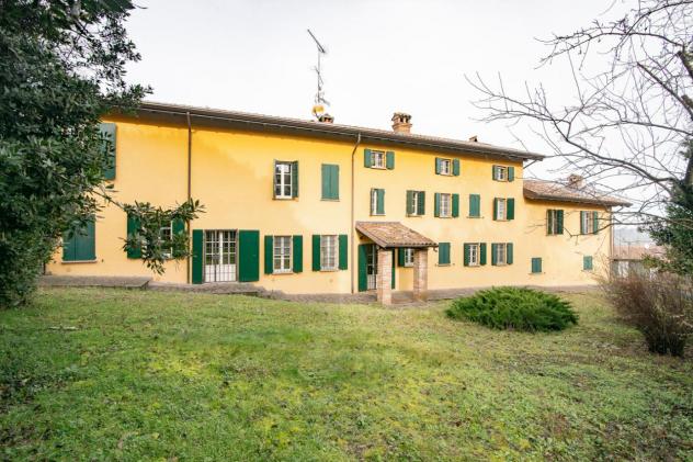 casa indipendente in vendita a Rovescala
