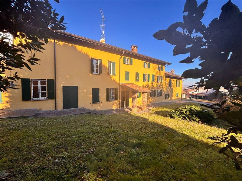 casa indipendente in vendita a Rovescala