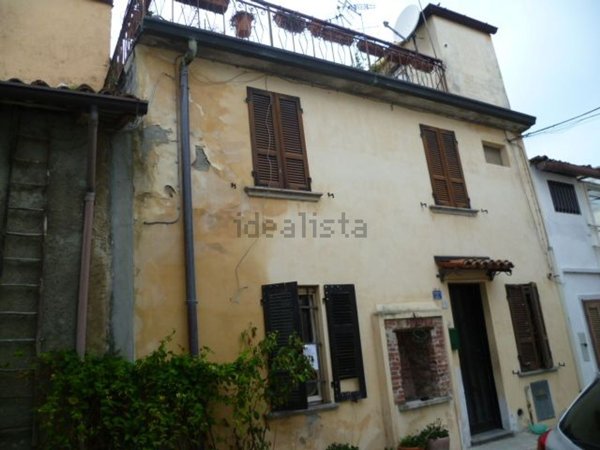 casa semindipendente in vendita a Rovescala