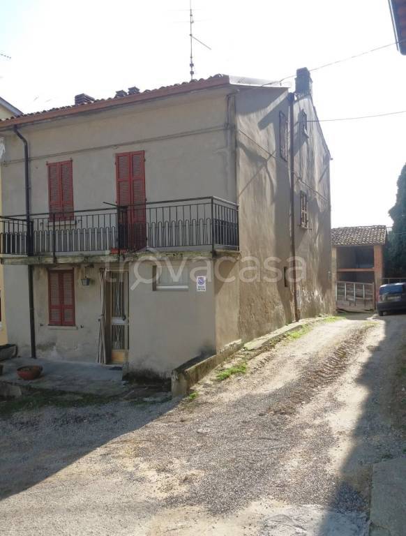 casa indipendente in vendita a Rovescala