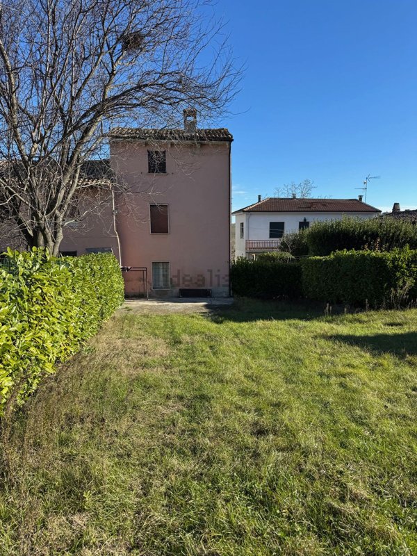 quadrivano in vendita a Rovescala in zona Scazzolino