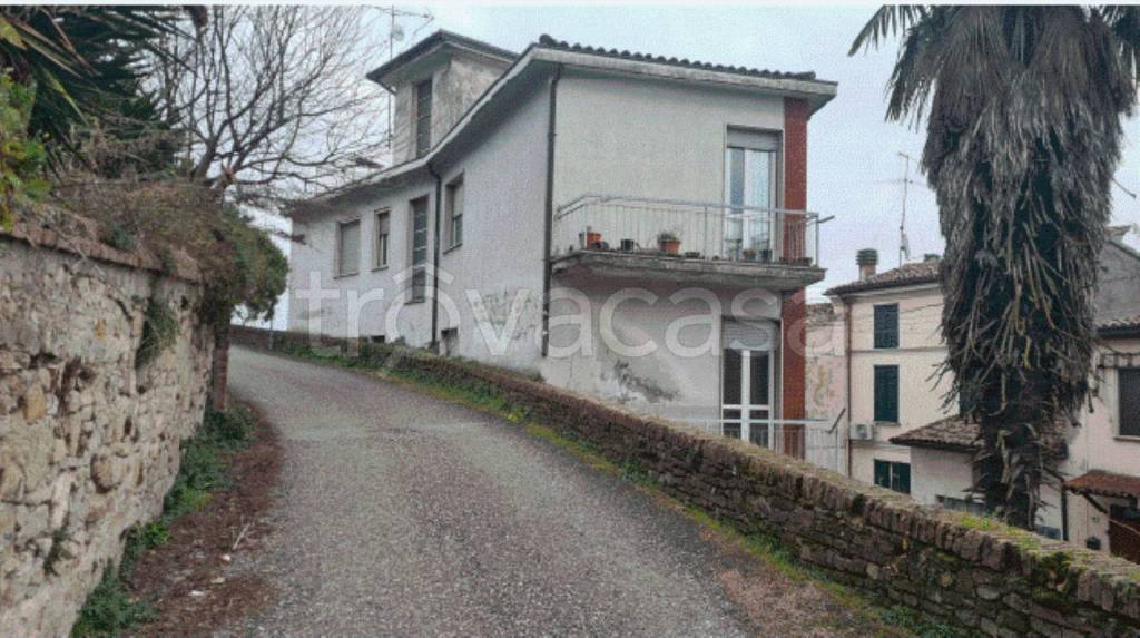 appartamento in vendita a Rovescala