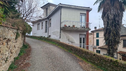 appartamento in vendita a Rovescala