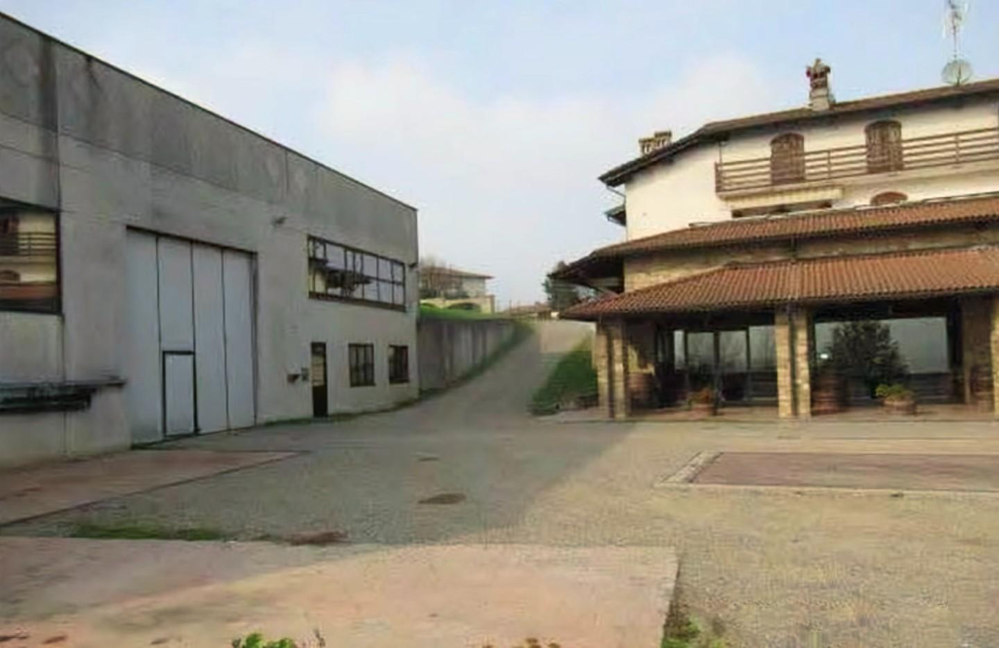 locale di sgombero in vendita a Rovescala in zona Pieve
