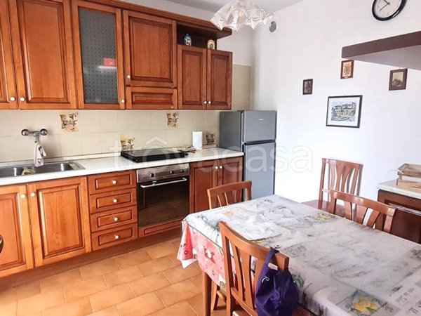 casa indipendente in vendita a Rovescala