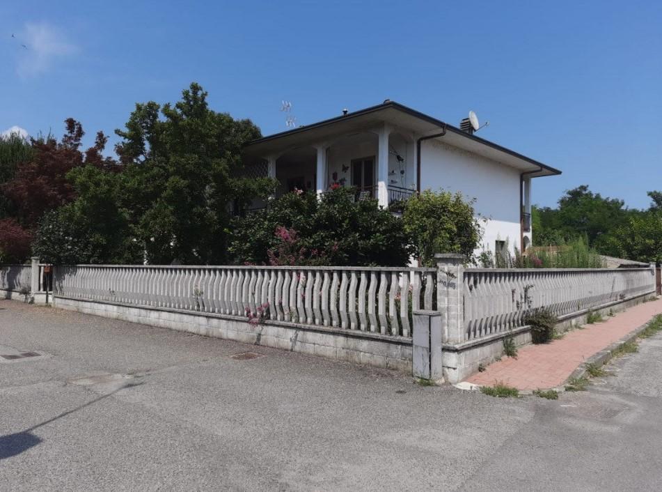casa indipendente in vendita a San Cipriano Po