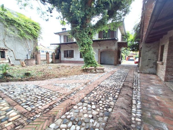 casa indipendente in vendita a San Cipriano Po