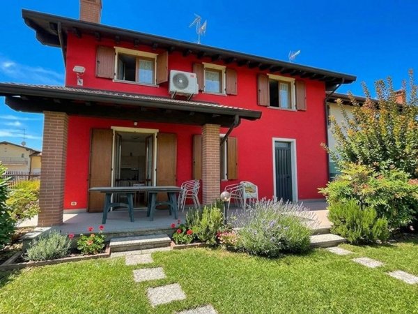 casa indipendente in vendita a San Cipriano Po
