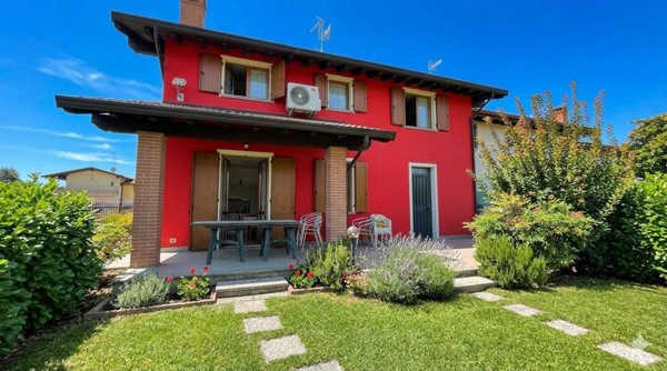 casa indipendente in vendita a San Cipriano Po