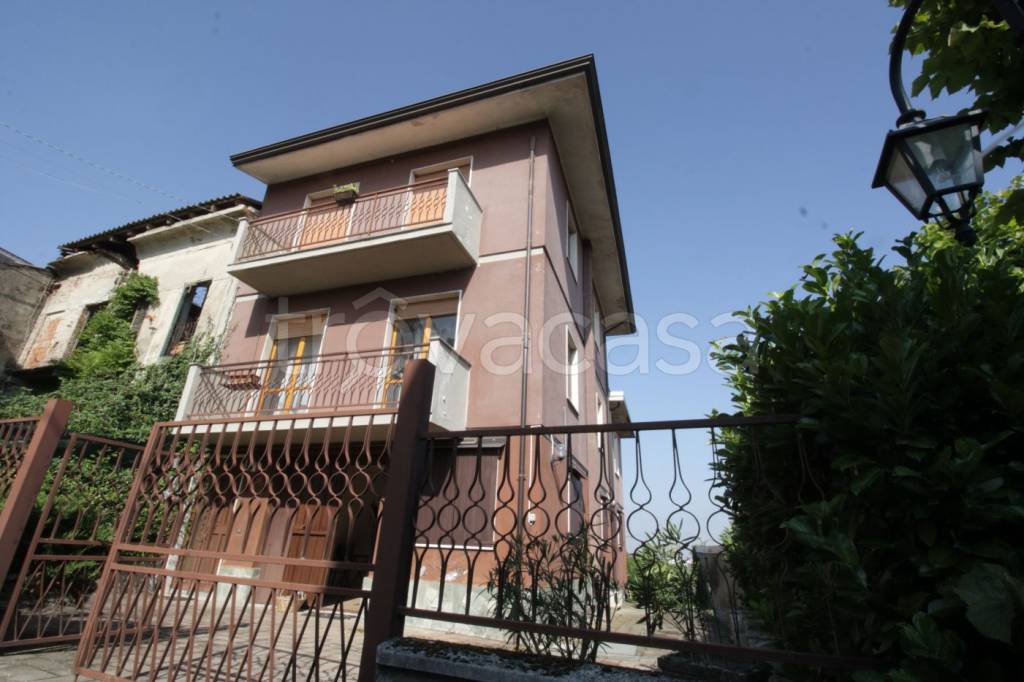 casa indipendente in vendita a San Damiano al Colle