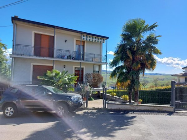 casa indipendente in vendita a San Damiano al Colle