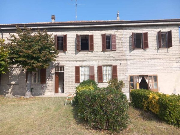 casa indipendente in vendita a San Damiano al Colle