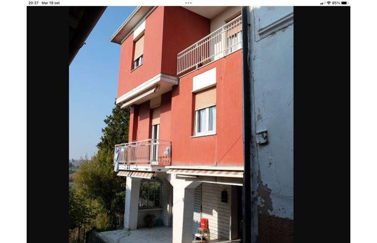 casa indipendente in vendita a San Damiano al Colle in zona Villa Marone.