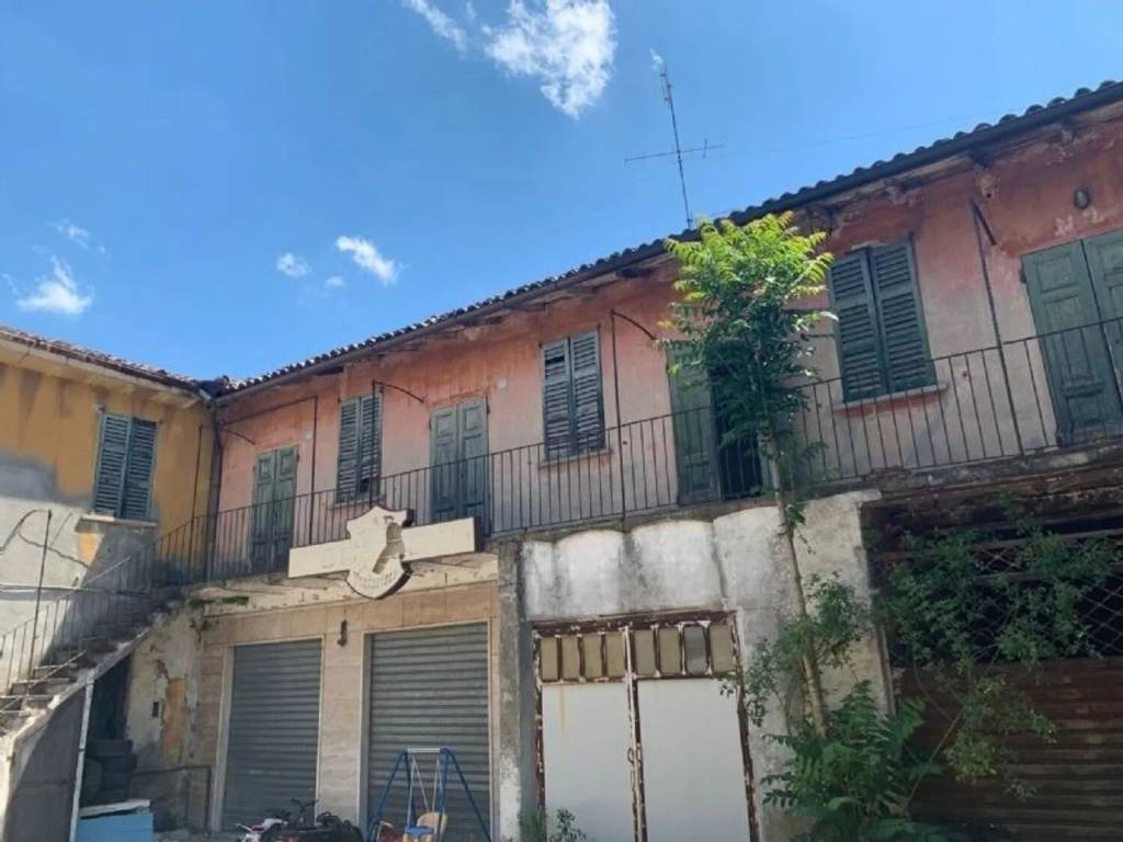 casa indipendente in vendita a San Damiano al Colle