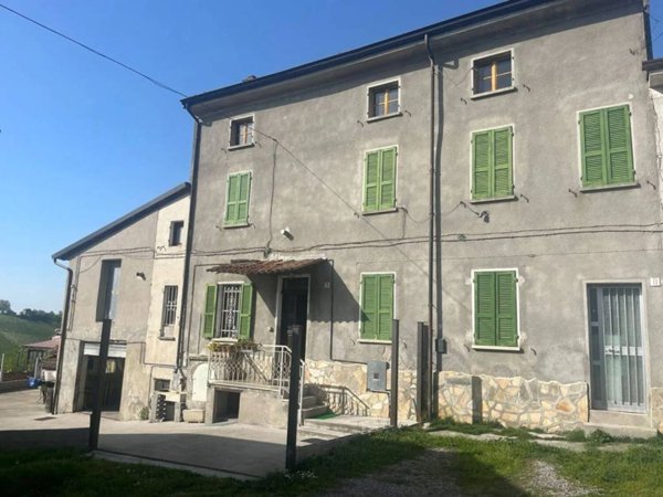 casa indipendente in vendita a San Damiano al Colle