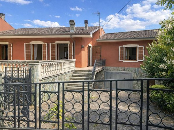 casa indipendente in vendita a San Damiano al Colle