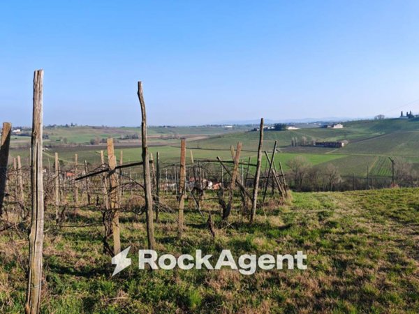 casa indipendente in vendita a San Damiano al Colle in zona Santa Giuliana