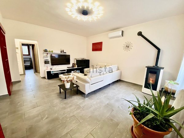 casa indipendente in vendita a San Damiano al Colle in zona Santa Giuliana