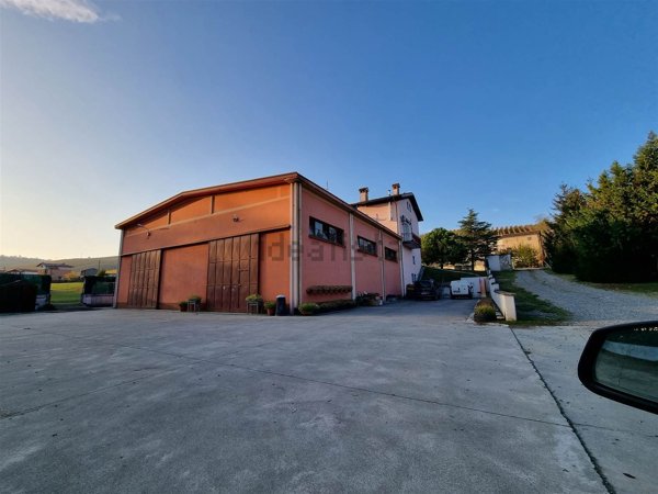 casa indipendente in vendita a San Damiano al Colle