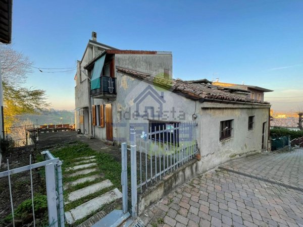 casa indipendente in vendita a San Damiano al Colle in zona Santa Giuliana
