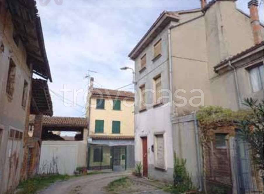 casa indipendente in vendita a San Damiano al Colle in zona Casalunga