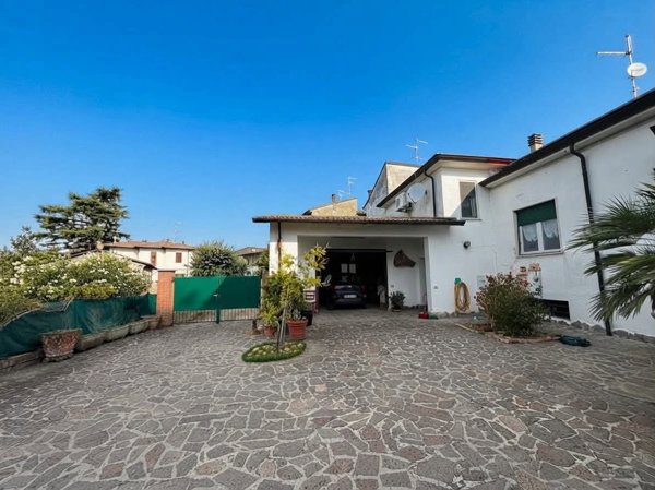 casa indipendente in vendita a San Damiano al Colle in zona Santa Giuliana