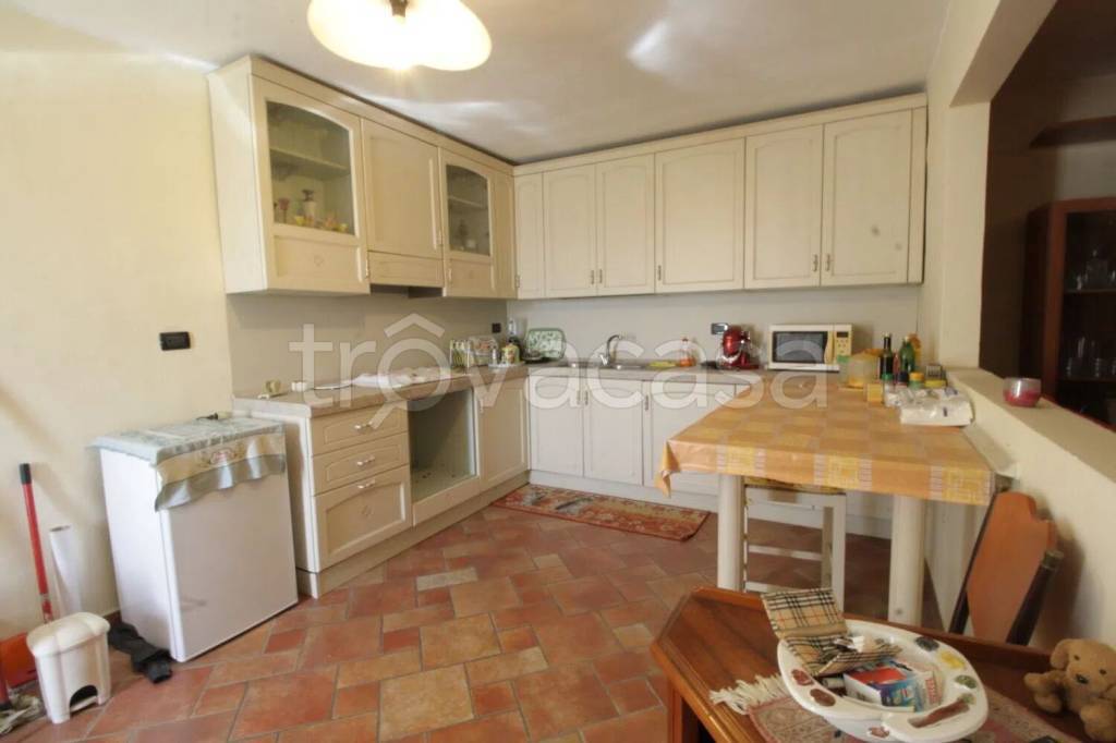 casa indipendente in vendita a San Damiano al Colle in zona Santa Giuliana