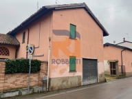 casa indipendente in vendita a San Genesio ed Uniti