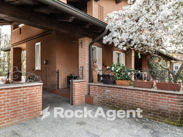 casa indipendente in vendita a San Genesio ed Uniti in zona Due Porte