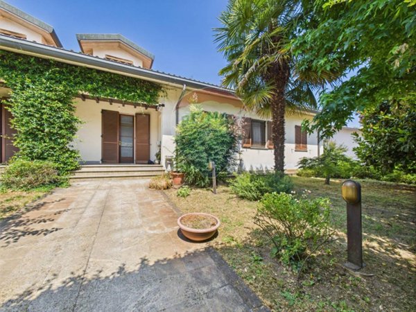 casa indipendente in vendita a San Genesio ed Uniti