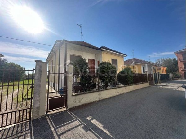 casa indipendente in vendita a San Genesio ed Uniti