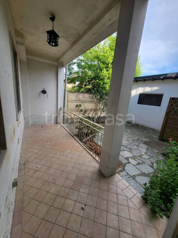 casa indipendente in vendita a San Genesio ed Uniti