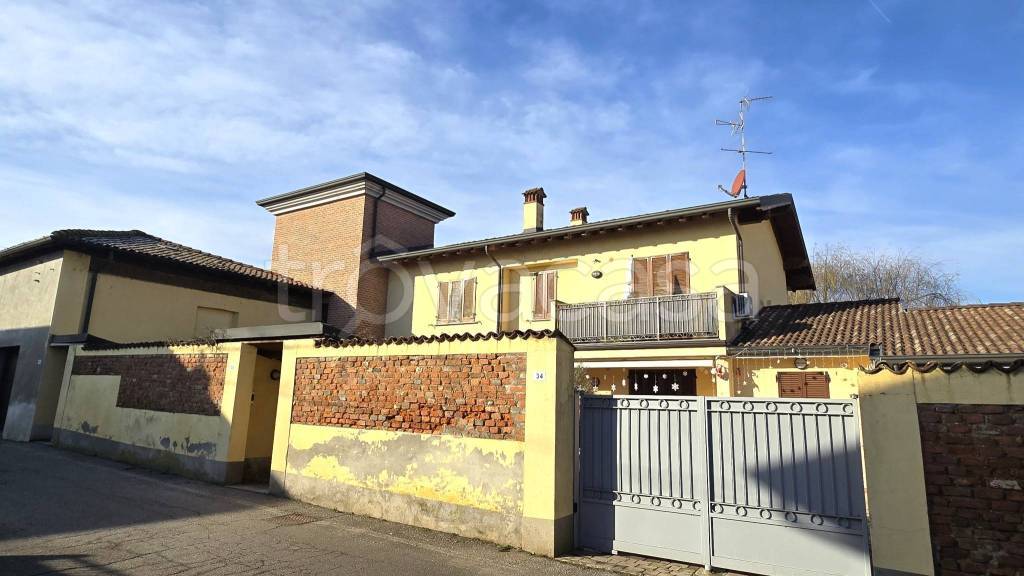 appartamento in vendita a San Genesio ed Uniti in zona Ponte Carate