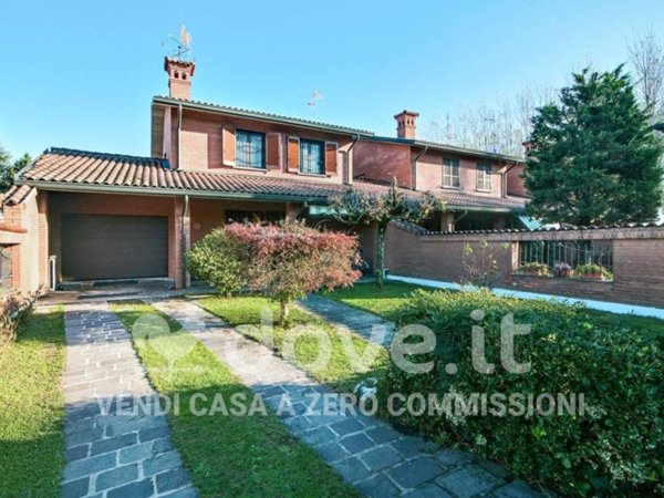 casa indipendente in vendita a San Genesio ed Uniti