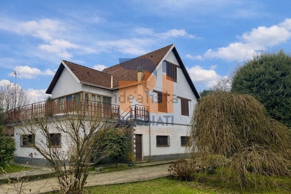 casa indipendente in vendita a San Genesio ed Uniti