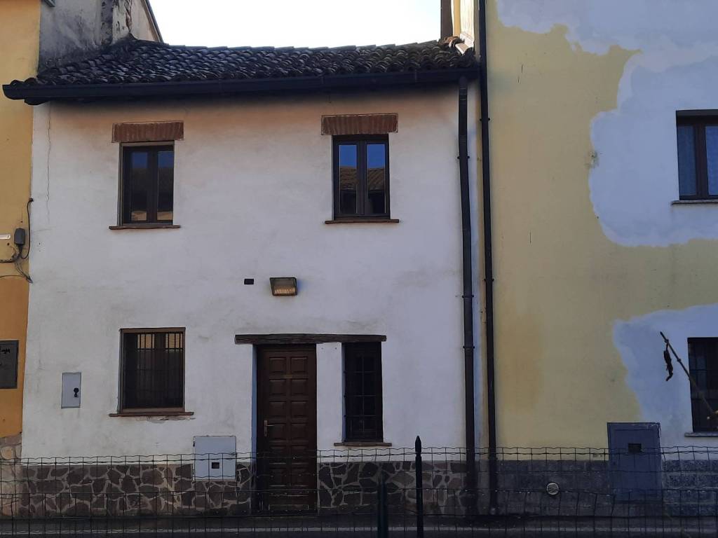 casa indipendente in vendita a San Genesio ed Uniti