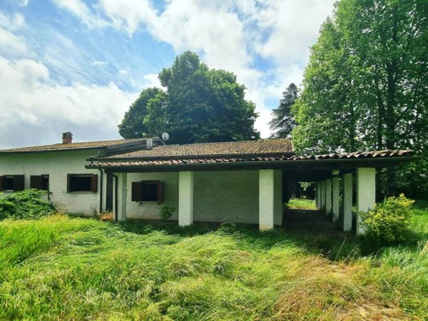 casa indipendente in vendita a San Genesio ed Uniti