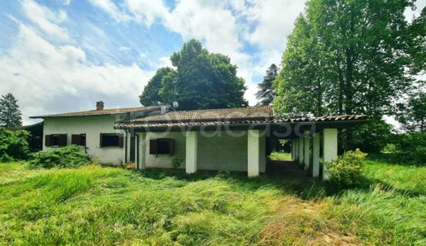 casa indipendente in vendita a San Genesio ed Uniti