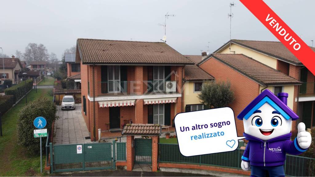 casa indipendente in vendita a San Genesio ed Uniti