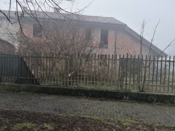 esavano in vendita a San Giorgio di Lomellina