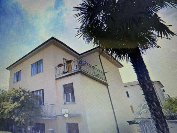 casa indipendente in vendita a San Martino Siccomario