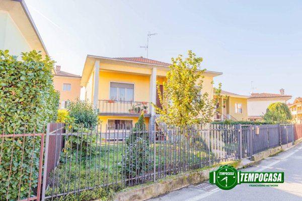 casa indipendente in vendita a San Martino Siccomario