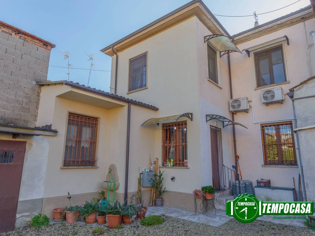 casa indipendente in vendita a San Martino Siccomario