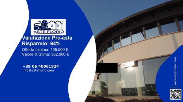 locale commerciale in vendita a San Martino Siccomario
