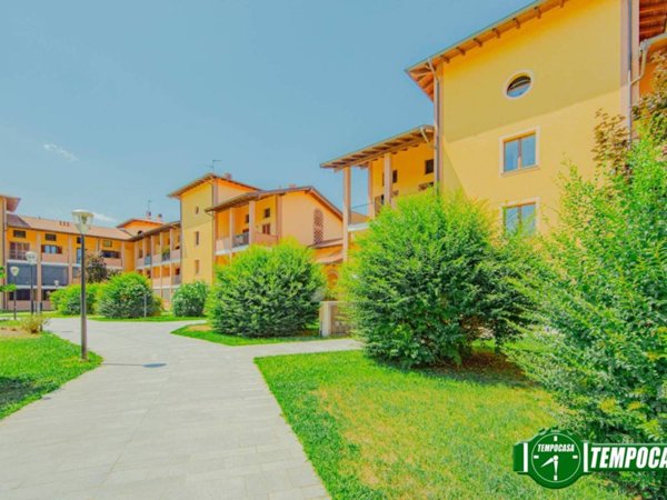 appartamento in vendita a San Martino Siccomario in zona Madonna