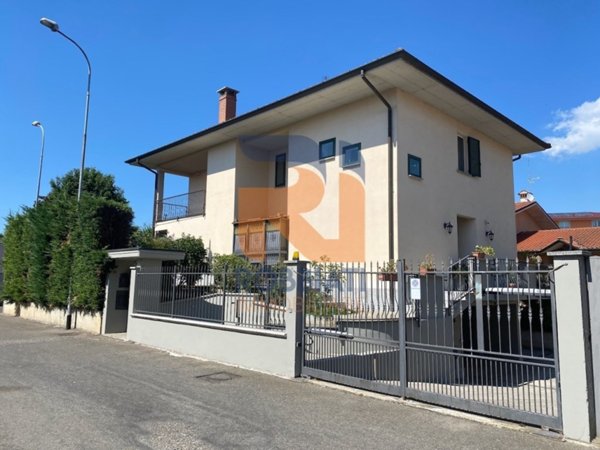 casa indipendente in vendita a San Martino Siccomario