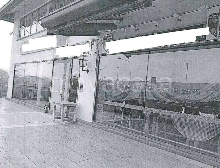 negozio in vendita a San Martino Siccomario