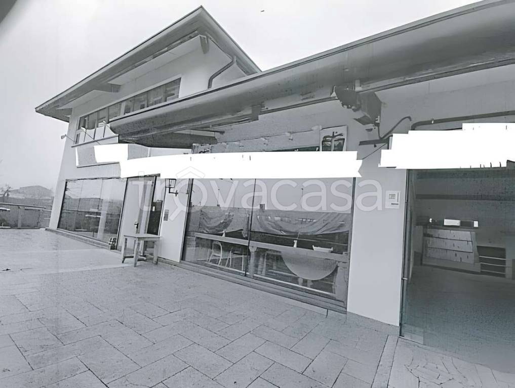 negozio in vendita a San Martino Siccomario