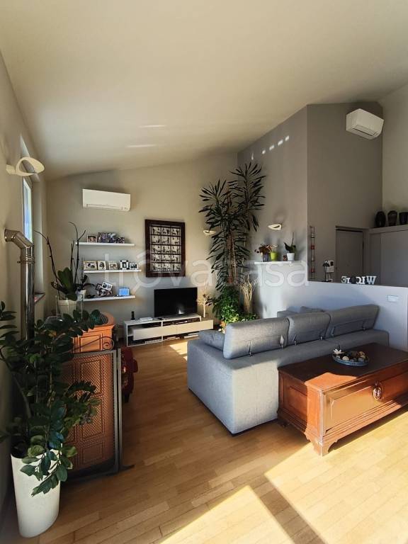 appartamento in vendita a San Martino Siccomario